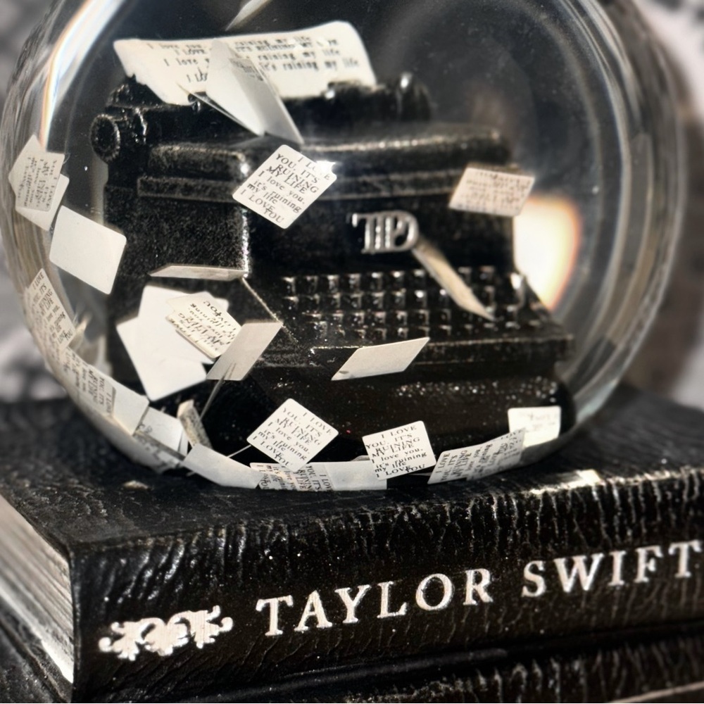 TTPD Typewriter Snow Globe- Taylor Swift •The Tortured Poets Department NIB